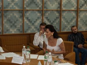Krug stol (2)