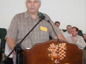 L.golosinskiy in vinnitsa aug2002- iv sjezd ochve